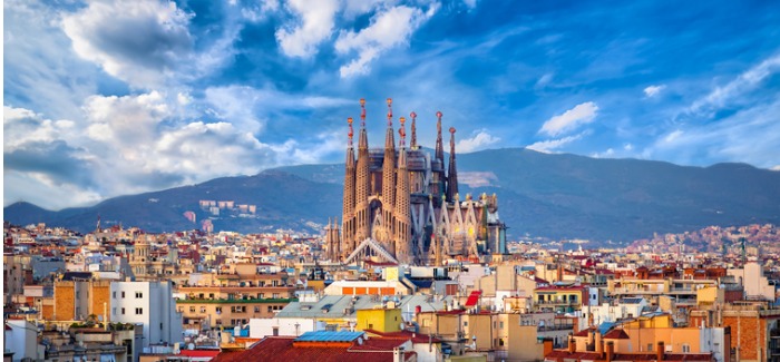 Master programs in Barcelona, Spain, taught in English - 5 Benefits, La Sagrada Familia